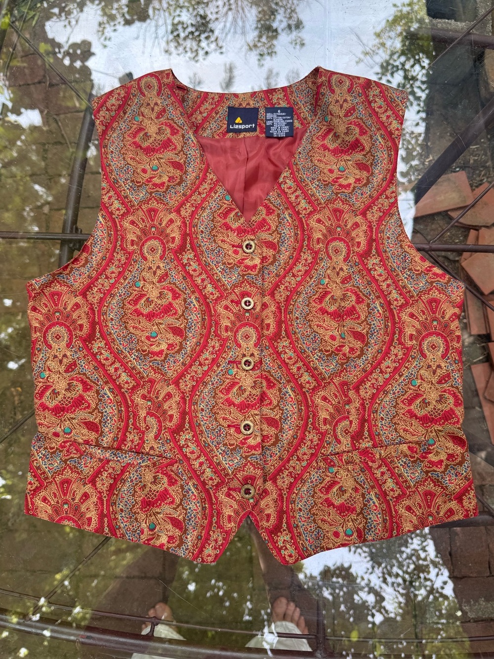 VTG Red Paisley Button-Front Women’s Vest
